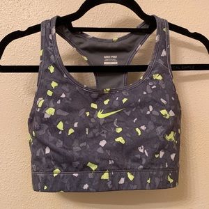 Nike Pro Sports Bra
